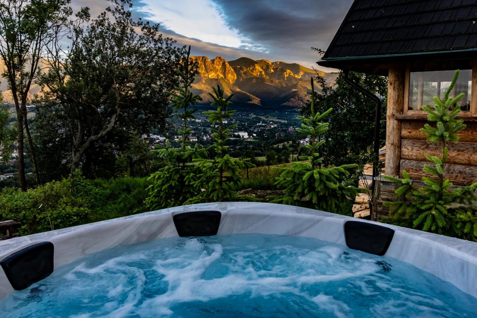 Zako Glamp & Jacuzzi Luxusní stan